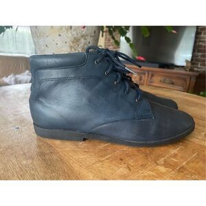 Vintage DaneXX Blue Leather Ankle Boots Size 7N Cuffed at the Ankle
